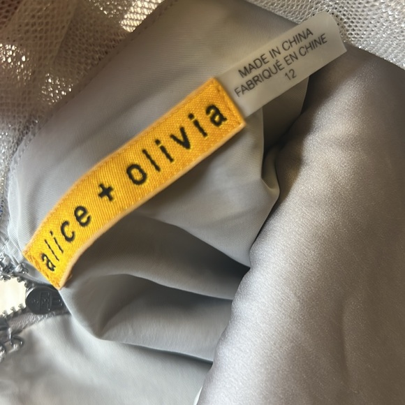 🌸 NWT Alice & Olivia Jacquard Floral mini dress size 12 - Picture 9 of 9